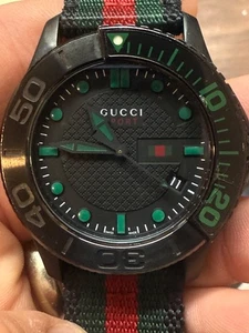 Gucci G-Timeless ya126229 126.2 Sports Watch Red/Green nylon band SPB JDW 353271 - Picture 1 of 5