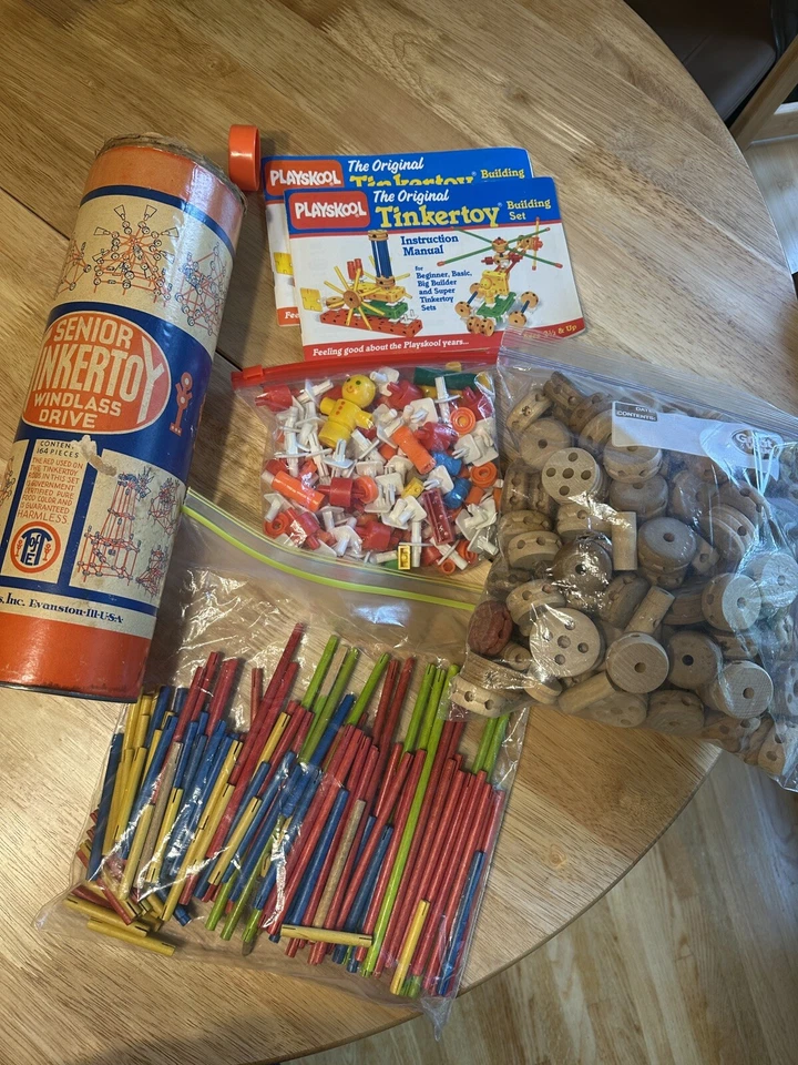 Vintage Mixed Lot 485 Tinker Toys, 1953 Canister 1986 Instruction And Idea Book - Image 1 of 4