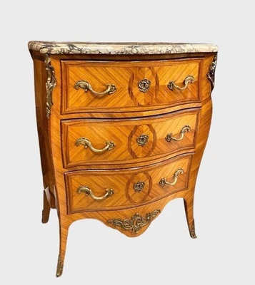 Commode style Louis XV bois de rose - Photo 1/4
