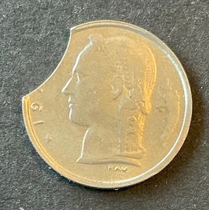 Belgique - Rare Monnaie de 1 Franc 197.. - Flan clippé - fauté - Erreur - Imagen 1 de 2