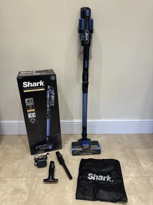 Shark Anti Hair Wrap Cordless Pet Vacuum Cleaner Fold Away, Accessories A+++ Con - Image 1 of 4
