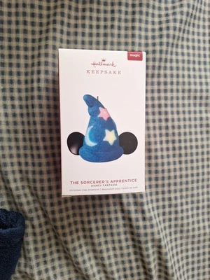 Hallmark KEEPSAKE Ornamento Disney Fantasía Aprendiz de Hechicero Sombrero Mágico 2019  Foto 1 de 3