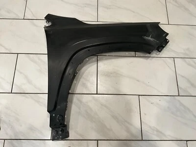 GENUINE NEW OEM GMC TERRAIN 2018-24 FRONT RH PASSENGER SIDE FENDER COVER PANEL - Image 1 of 4