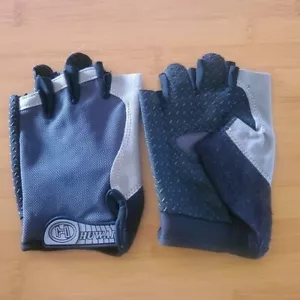 Huway Half-Finger Fitness Gloves Lifting Cycling Unisex Breathable Mesh & Non-S - Picture 1 of 2