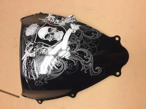 SPORTECH Windscreen 08 GSXR750 Black Skull NS - Picture 1 of 3