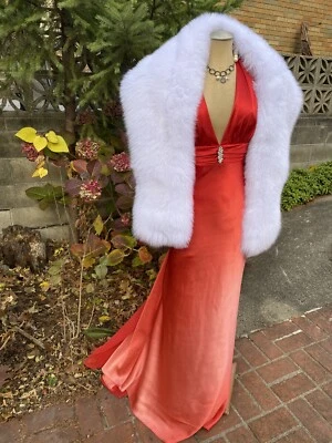 Estola de zorro blanco de piel completa real estilo Monroe envoltura nupcial nuevo artículo hecho en EE. UU. Foto 1 de 4