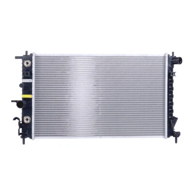 CU2607 Radiator For Saturn L100 L200 L300 LS LS1 LS2 LW1 LW2 LW200 LW300 2.2 L4 Foto 1 de 4