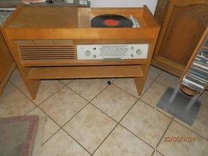 Musiktruhe Braun PK-G3 mit Plattenspieler - Bild 1 von 9