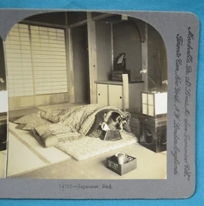 Japanese Stereoview Photo Bed Futon Wooden Pillow Japan Keystone - Picture 1 of 3