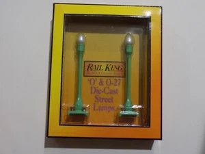 Rail King MTH Trains #580-1 Light Green Street Lamp Post Set Item #30-1070 Boxed - Picture 1 of 2