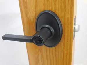 Schlage Accent Keyed Entry Lever Wakefield Trim Matte Black F51AACC622WKF #8fs - Picture 1 of 4