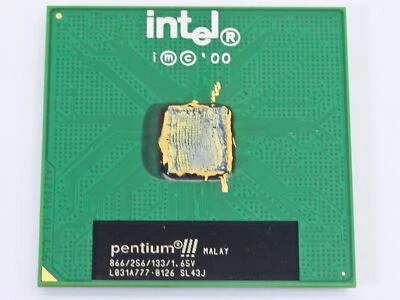 Chip CPU Intel Pentium III 866 MHz Socket 370 SL43J Foto 1 de 3