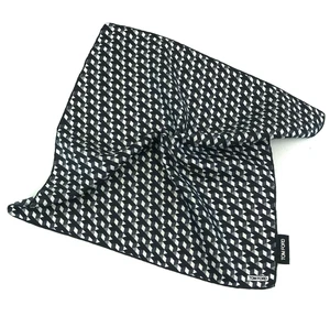 TOM FORD Pocket Square Silk Grey Black Pattern Handkerchief Italy Size 40x40 cm - Picture 1 of 5