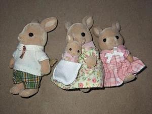 Calico Critters Sylvanian Families Kangaroo Family of 4 - Picture 1 of 7