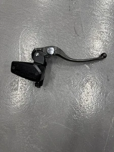 CYLINDER ASSY,FRONT MASTER 59600-10L20 Suzuki Hayabusa 2022+ With Lever - Picture 1 of 4