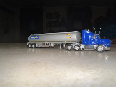 1998 Matchbox Collectibles Sunoco Ford Areomax Diecast Tanker - COA/Org. Package - Image 1 of 4
