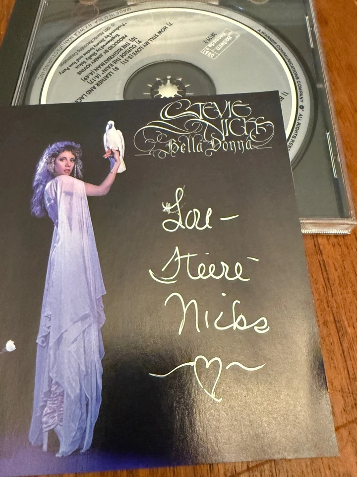 Stevie Nicks- Bella Donna CD SIGNED by Stevie! Foto 1 de 1