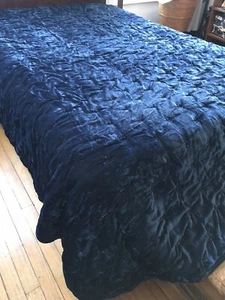 West Elm Lush Velvet Tack Stitch Dark Blue 82x88" Quilt Comforter Bedding - Picture 1 of 19