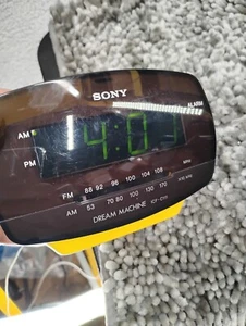 SONY DREAM MACHINE Clock Radio ICF-C111 Yellow Tested Working Vintage - Picture 1 of 5