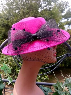 Sombrero vintage Michael How 100% lana rosa/red negra y lazo Foto 1 de 4