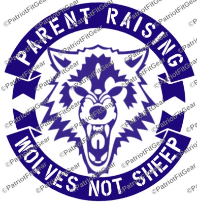 Calcomanía de vinilo Parent Raising Wolves Not Sheep, Faith Family Freedom, We The People Foto 1 de 4