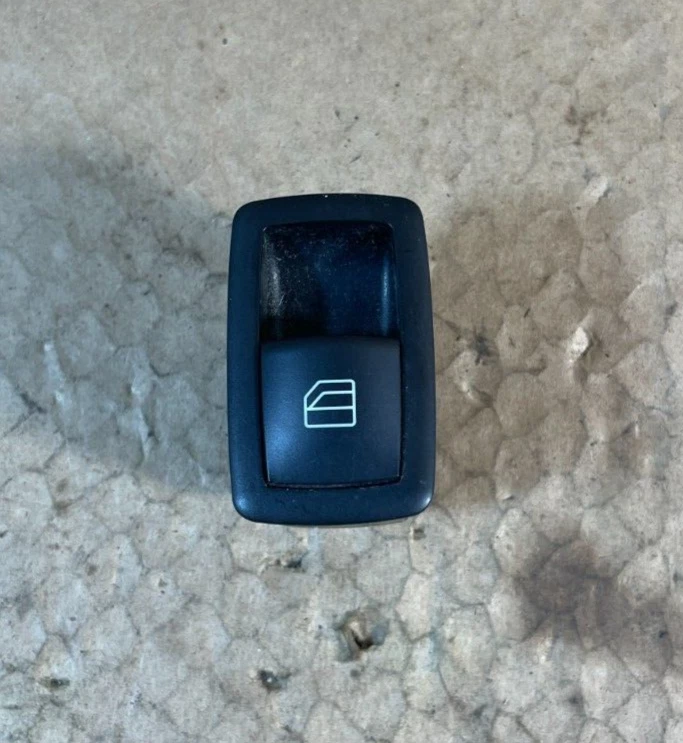 2006 - 2013 Mercedes Benz ML350 Window Regulator Control Switch A2518200510 OEM. - Image 1 of 4