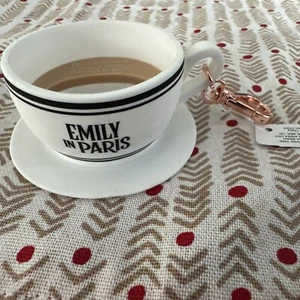 NEU Latte Tasse & Untertasse EMILY IN PARIS PocketBac Halter Bath & Body Works - Bild 1 von 5