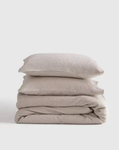 NWT Quince Queen Sand Honeycomb Organic Cotton Duvet Cover Set Luxe Bedding Cozy - Picture 1 of 3