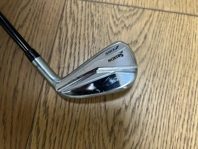 Hierro Srixon ZU85 2 con varilla de grafito premium extra rígida Foto 1 de 4