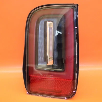 LUZ TRASERA IZQUIERDA ROLLS ROYCE CULLINAN 2023 2024 2025 63215A5A853 DAÑADA Foto 1 de 4