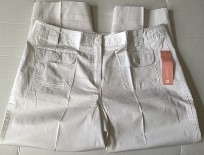 Dressbarn Woman Capris White Cropped Pants Stretch High Rise Women's Sz 14W NWT - Image 1 of 4