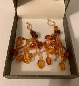 Kunsthandwerk Ohrhänger Verschluss bunte Perlen Gold Neu mit Box - Bild 1 von 6