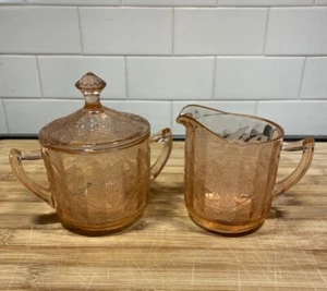 Vintage Pink Depression Glass Jeanette Poinsetta Creamer And Sugar With Lid - Picture 1 of 5