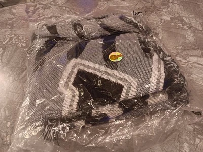 Chicago White Sox 2005 World Series Champion Throw Blanket- Brand New, Hologram - Image 1 of 4