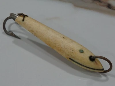 VINTAGE COMPAC BONE DOUBLE HOOK TUNA JIG LURE MADE IN JAPAN SUPER NICE MUST SEE! - Image 1 of 4