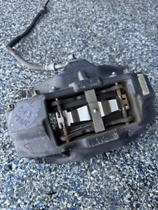 13-18 CADILLAC ATS Caliper Left Opt J55 (brembo Manufactured) Lh Oe# 84089034 - Picture 1 of 7
