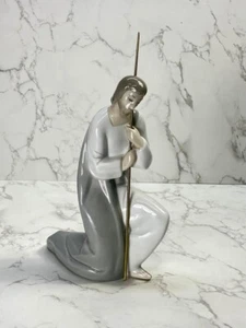 Lladro Saint Joseph Nativity Figurine 4533 - Picture 1 of 7