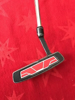Wilson Staff Harmonized M1 Putter 34” Right Hand - Image 1 of 4
