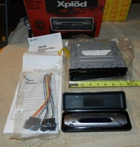 SONY XPLOD CDX-S2000 FM/AM CD PLAYER TUNER CAR AUDIO NIB Missing Release Key - Picture 1 of 11