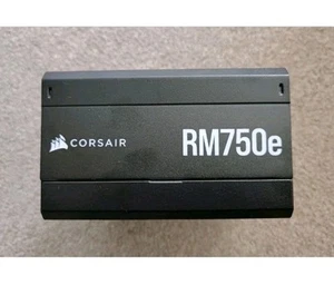 Alimentation ATX modulaire à faible bruit Corsair RMe Series RM750e 750 W - Photo 1/3