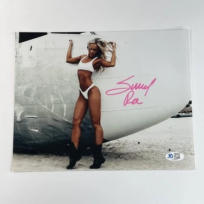 Summer Rae 签名照片 专业摔跤明星 8x10 亲笔签名 正品证书 全息图 — 第 1/4 张图片
