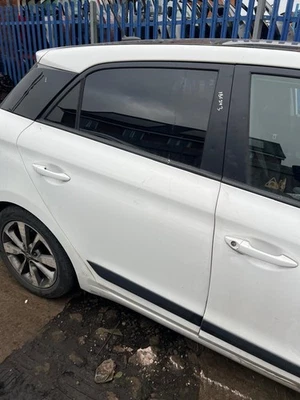 HYUNDAI I20 WHITE DRIVER REAR SIDE DOOR 2015-2019 PW6 BREAKING IBC243 - Image 1 of 4