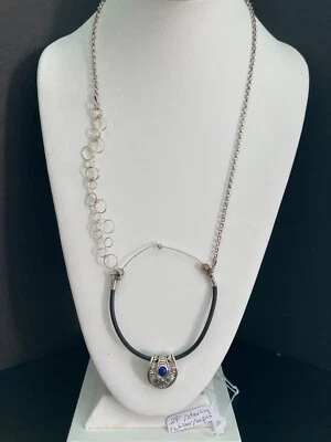 Colgante de lapislázuli de plata esterlina .925 anillo de goma anillo retorcido collar de acento 28" Foto 1 de 4