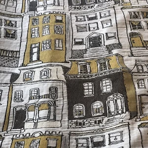 Tessuto Tappezzeria BTY Maison Casa Parigina Senape Oro Marrone Panna Poly - Foto 1 di 9