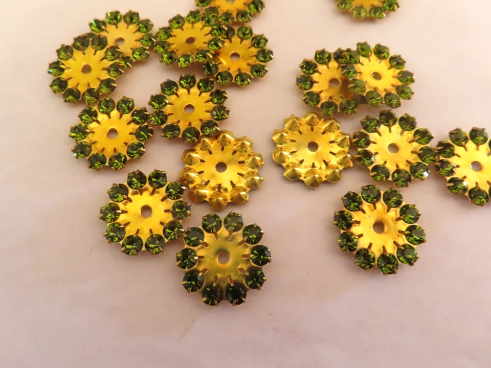 24 ajustes de latón círculo de diamantes de imitación Swarovski 19 mm olivino Foto 1 de 1