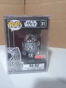 Funko Pop! Vinile: Star Wars - R2-D2 - Bersaglio (Esclusivo) #31 In A Hard Protector - Foto 1 di 6
