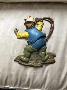 VINTAGE ANTIQUE PAINTED METAL FISHERMAN PLAQUE - Picture 1 of 4