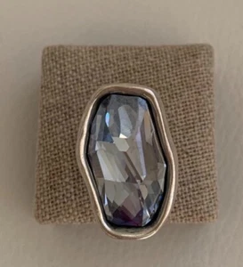 NEW UNO de 50 Large Elements Crystal FLASH Statement Ring 8.25 - Picture 1 of 5