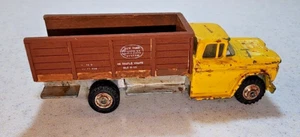 Vintage Hubley echtes Spielzeug Softdrink LKW maßgeschneidert in einen Ratty alten Bauernhof LKW - Bild 1 von 6