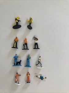 MICRO MACHINES GALOOB #22 MEN AT WORK COLLECTION, 11 FIGURES, (1993) , See Pics. - Picture 1 of 5